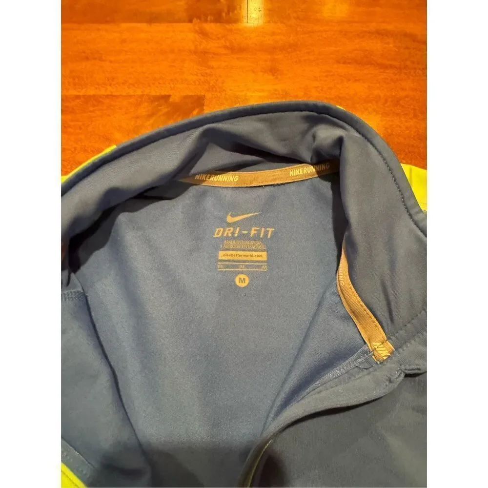 Nike Dri fit woman’s quarter zip sweatshirt